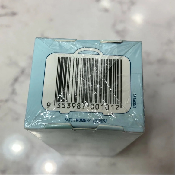 Flight Mode Skincare High Altitude Hydration Mask - Picture 5 of 10